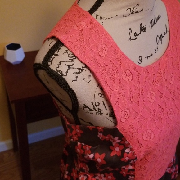 Dress {Tulle} NWT!! - Picture 7 of 8